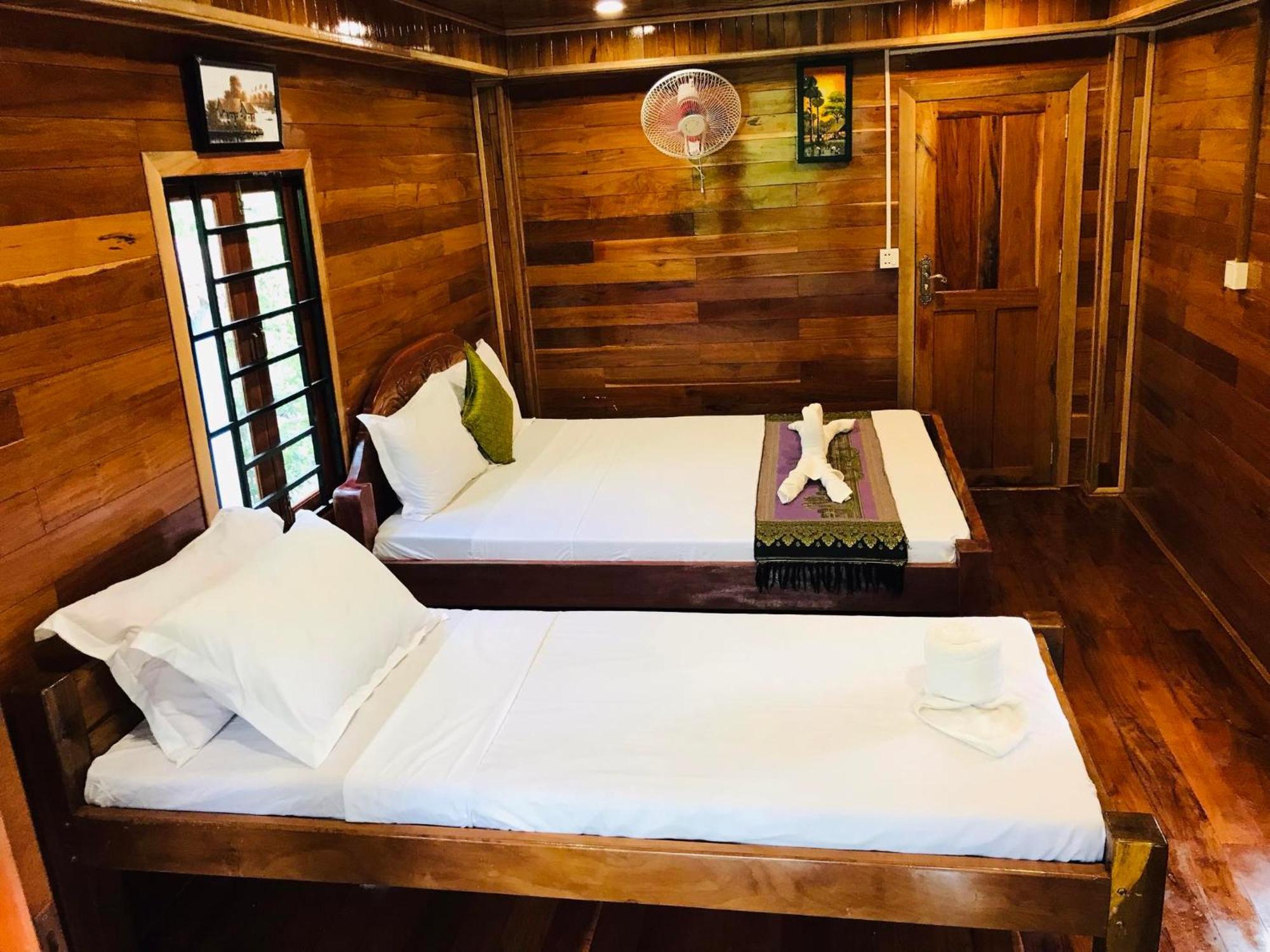Retro Kampot Guesthouse Eksteriør bilde