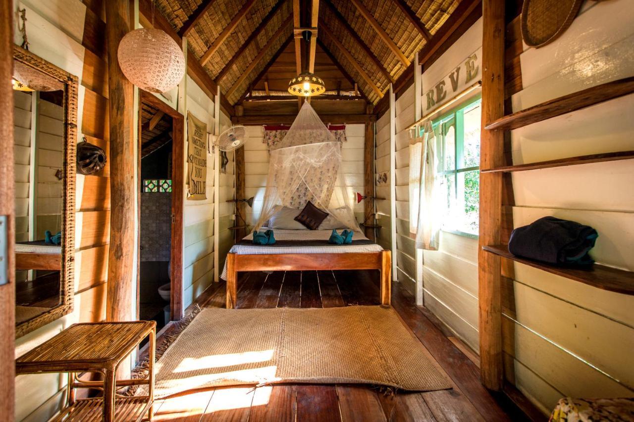Retro Kampot Guesthouse Eksteriør bilde