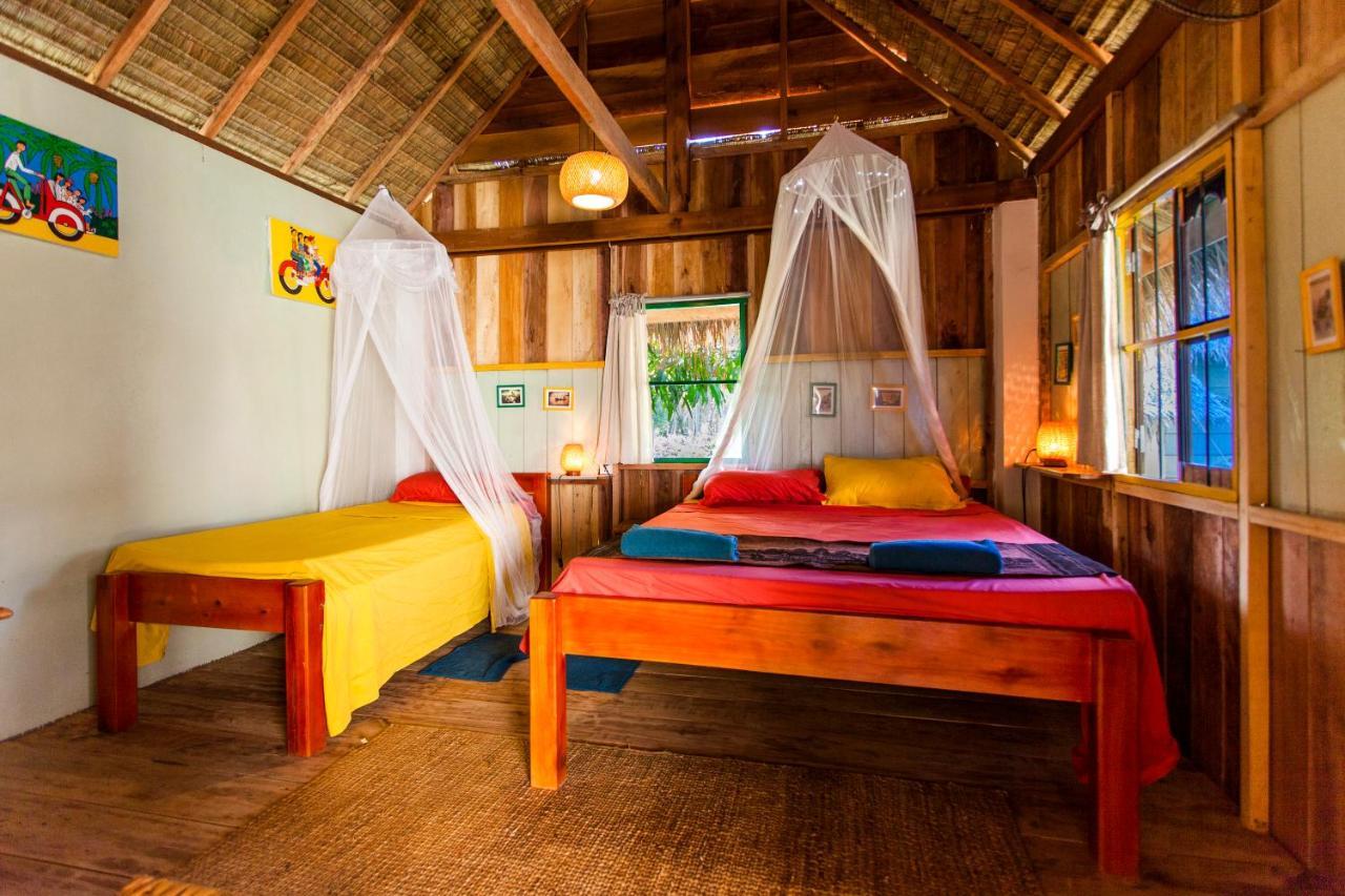 Retro Kampot Guesthouse Eksteriør bilde